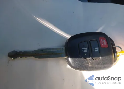 2017 Toyota Rav4 Xle из США, поврежденный, VIN 2T3RFREV9HW681765